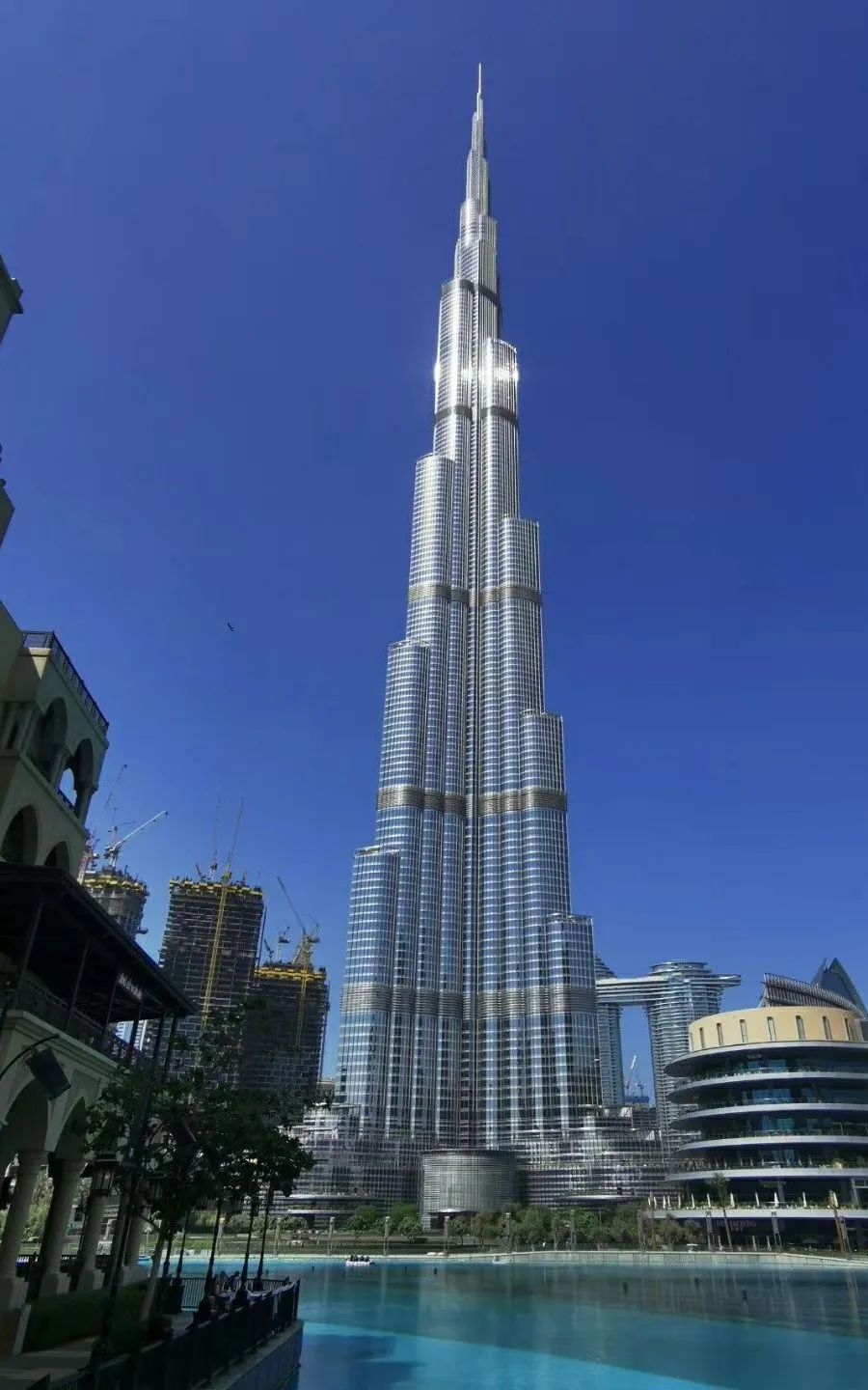 迪拜哈利法塔.jpg